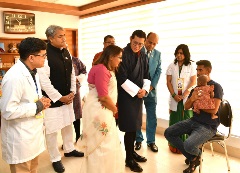 Along with His Excellency the King of Bhutan Jigme Khesar Namgyel Wangchuk, the Regional Director visited Sheikh Hasina National Institute of Burn and Plastic Surgery where Health Minister Dr Samanta Lal Sen briefed them about the institute.